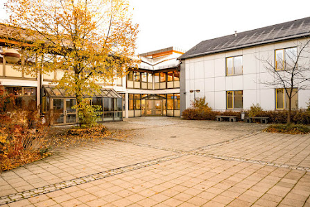 Fachakademie für Ernährungs- und Versorgungsmanagement des Landkreises Hof Friedrich-Fröbel-Straße 2, 95176 Konradsreuth, Deutschland