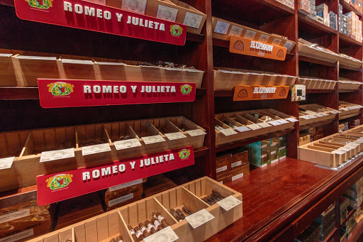Tobacco Shop «Casa de Montecristo», reviews and photos, 1730 L St NW, Washington, DC 20036, USA