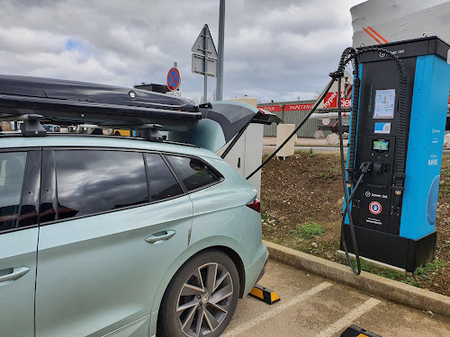 Borne de recharge de véhicules électriques Powerdot Charging Station Langres