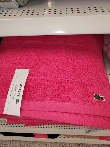 Clothing Store «Ross Dress for Less», reviews and photos, 2420 Chemical Rd, Plymouth Meeting, PA 19462, USA