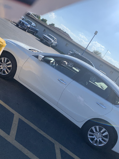 Used Car Dealer «Owings Auto», reviews and photos, 519 E Division St, Arlington, TX 76011, USA