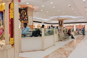 Saravana Stores Thanga Nagai Maligai image