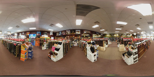 Wine Store «Georgetown Square Wine & Liquor», reviews and photos, 5225 Sheridan Dr, Buffalo, NY 14221, USA