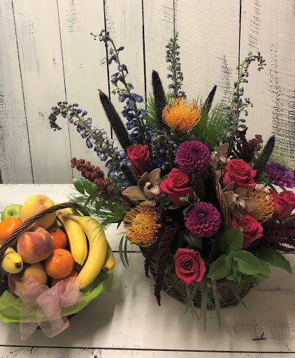 Florist «Fleur De Lis», reviews and photos, 460 Ocean St, South Portland, ME 04106, USA