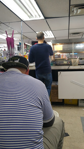 Gas Station «Marathon Gas», reviews and photos, 300 N Martin Luther King Blvd, Lexington, KY 40507, USA