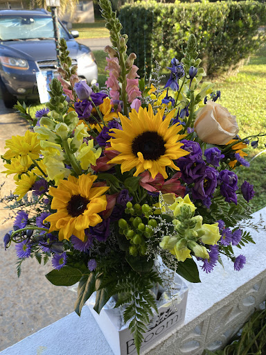 Florist «In Bloom Florist - Heathrow, Florida», reviews and photos, 1210 International Pkwy, Lake Mary, FL 32746, USA