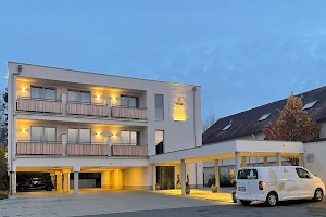 Hotel & Restaurant Rizzelli image