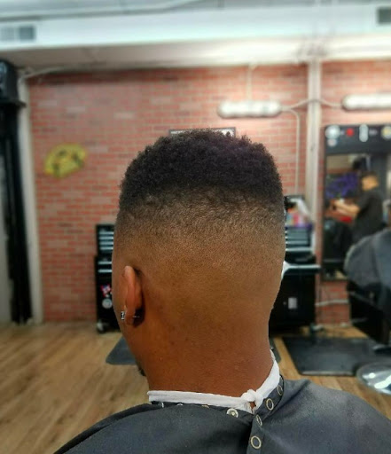 Barber Shop «The Art of Fadez Barber Shop», reviews and photos, 727 N Addison Rd, Villa Park, IL 60181, USA