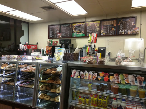 Donut Shop «Yum Yum Donuts», reviews and photos, 366 S Indian Hill Blvd, Claremont, CA 91711, USA