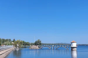 Mirador del Embalse image