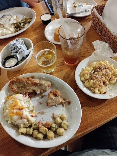 American Restaurant «Cracker Barrel Old Country Store», reviews and photos, 123 SW Loop 410, San Antonio, TX 78245, USA