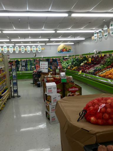 Town & Country Supermarket, 355 E 5th St, Mountain View, MO 65548, USA, 
