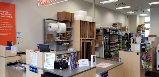 Print Shop «FedEx Office Print & Ship Center», reviews and photos, 11235 W 22nd St, Westchester, IL 60154, USA