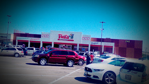 Grocery Store «Fiesta Mart Inc», reviews and photos, 275 NE 28th St, Ft Worth, TX 76106, USA