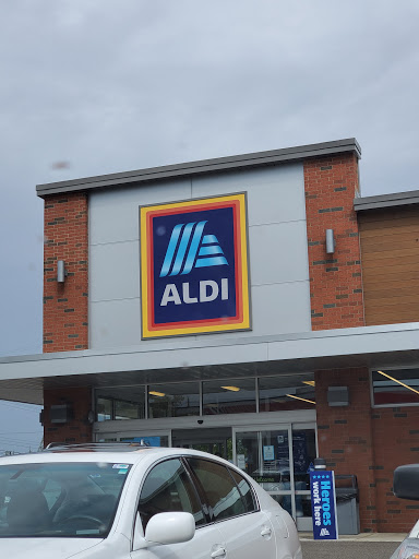 Supermarket «ALDI», reviews and photos, 1610 N Germantown Pkwy, Cordova, TN 38016, USA