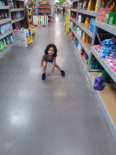 Shopping Mall «Foothill Square Shopping Center», reviews and photos, 10700 MacArthur Blvd #200, Oakland, CA 94605, USA