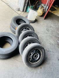 Thach Tire & Rim (New & Used) - Photo 3 - Car repair in St. Petersburg, FL, St. Petersburg