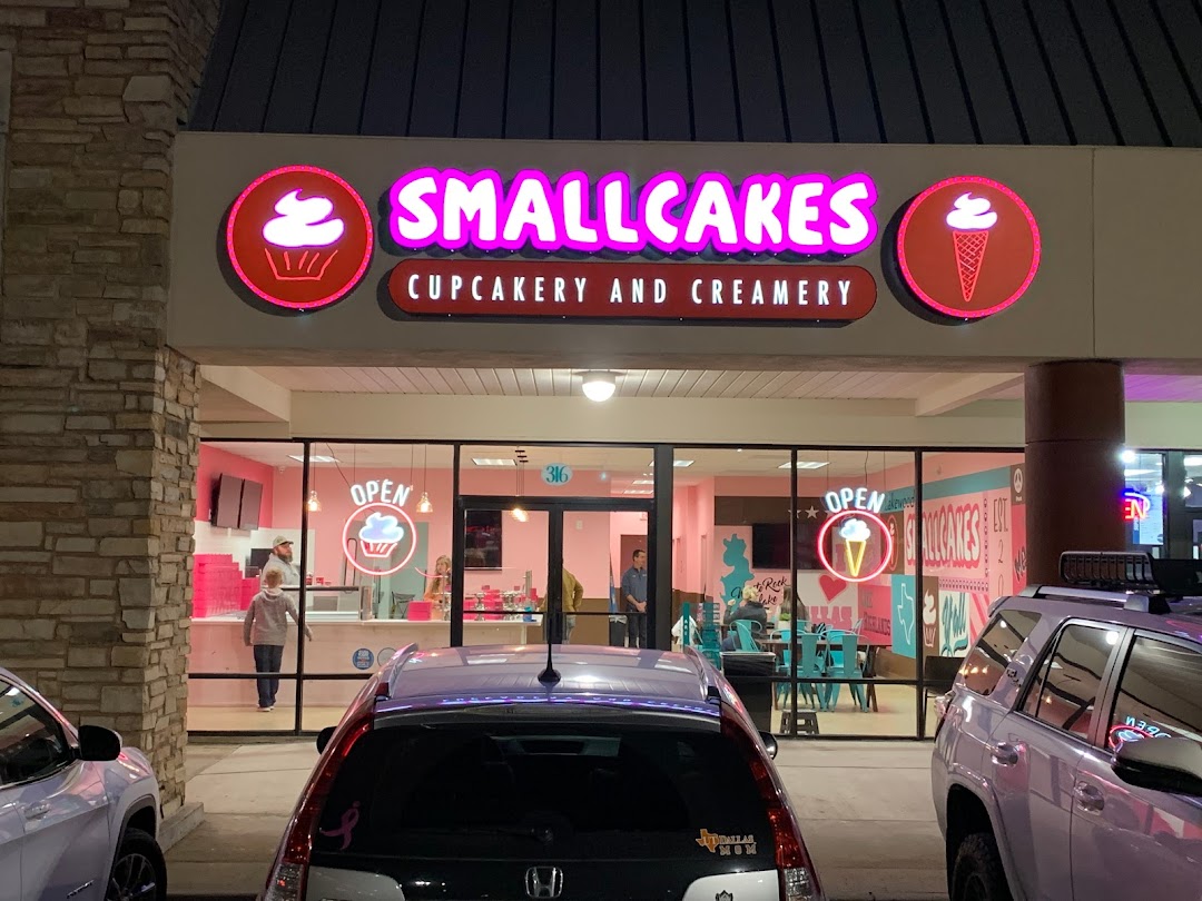 Smallcakes Medallion Center