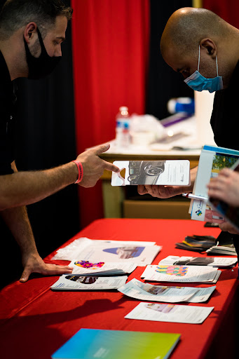 Sign Shop «Sign Outlet Store», reviews and photos, 2200 Ogden Ave, Lisle, IL 60532, USA