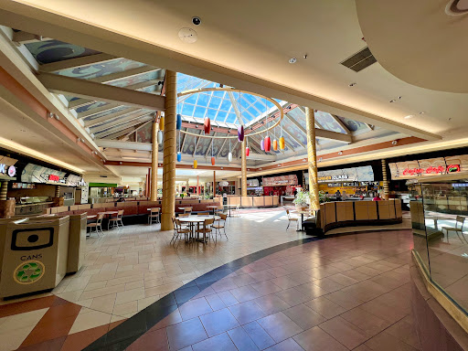 Shopping Mall «The Shoppes at Buckland Hills», reviews and photos, 194 Buckland Hills Dr, Manchester, CT 06042, USA