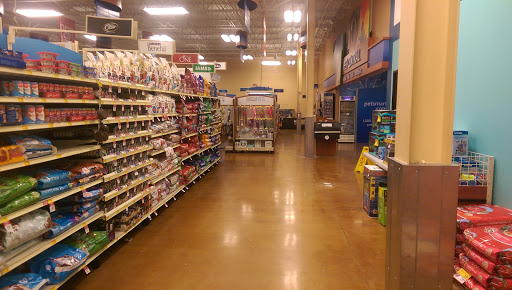 Pet Supply Store «PetSmart», reviews and photos, 157 Levittown Pkwy B, Levittown, PA 19055, USA
