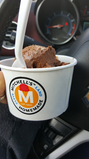 Shopping Mall «La Place Shopping Center», reviews and photos, 2101 Richmond Rd, Beachwood, OH 44122, USA