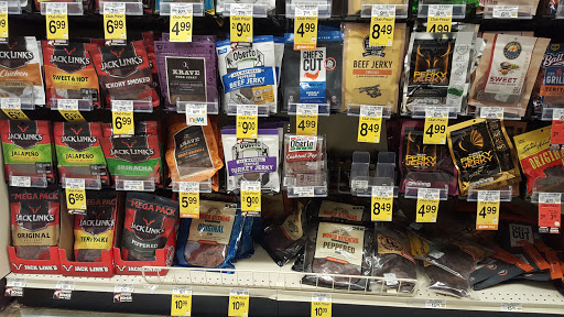 Grocery Store «Safeway», reviews and photos, 2836 Pacific Ave, Forest Grove, OR 97116, USA