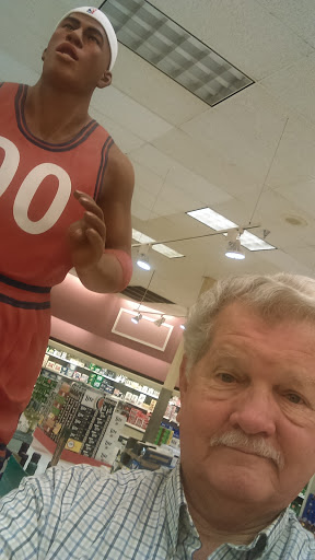 Grocery Store «Winn-Dixie», reviews and photos, 8601 Jefferson Hwy, River Ridge, LA 70123, USA