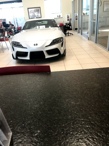 Toyota Dealer «Doxon Toyota of Auburn», reviews and photos, 3405 Auburn Way N, Auburn, WA 98002, USA