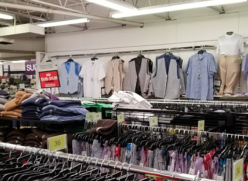 Clothing Store «K&G Fashion Superstore», reviews and photos, 5832 Columbia Pike, Falls Church, VA 22041, USA