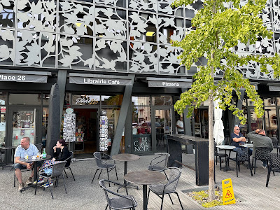 Place 26 Librairie-Café Douvres la Délivrande à Douvres-la-Délivrande
