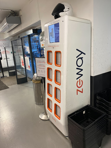 Borne de recharge de véhicules électriques ZEWAY - station d'échange de batteries Paris