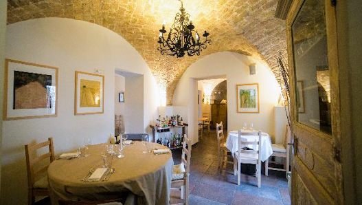 La Taverna Antica Largo Madonna dei Sette Dolori, 56, 65125 Pescara PE, Italia