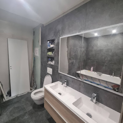 Home Master Renov & Design / Azur Sanitaire à Antibes