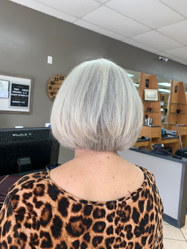 Hair Salon «Fantastic Sams Cut & Color», reviews and photos, 923 10th St, Floresville, TX 78114, USA