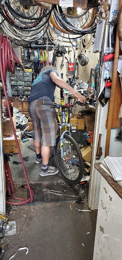 Bicycle Store «Atomic Cycles», reviews and photos, 17322 Saticoy St, Van Nuys, CA 91406, USA