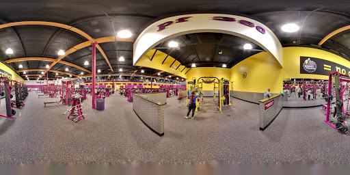 Gym «Planet Fitness», reviews and photos, 3382 W Shaw Ave, Fresno, CA 93711, USA