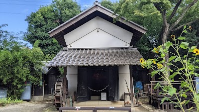 市認定歴史的建造物「旧大岡家長屋門」
