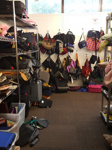 Thrift Store «American Thrift Store», reviews and photos, 5051 N University Dr, Lauderhill, FL 33351, USA