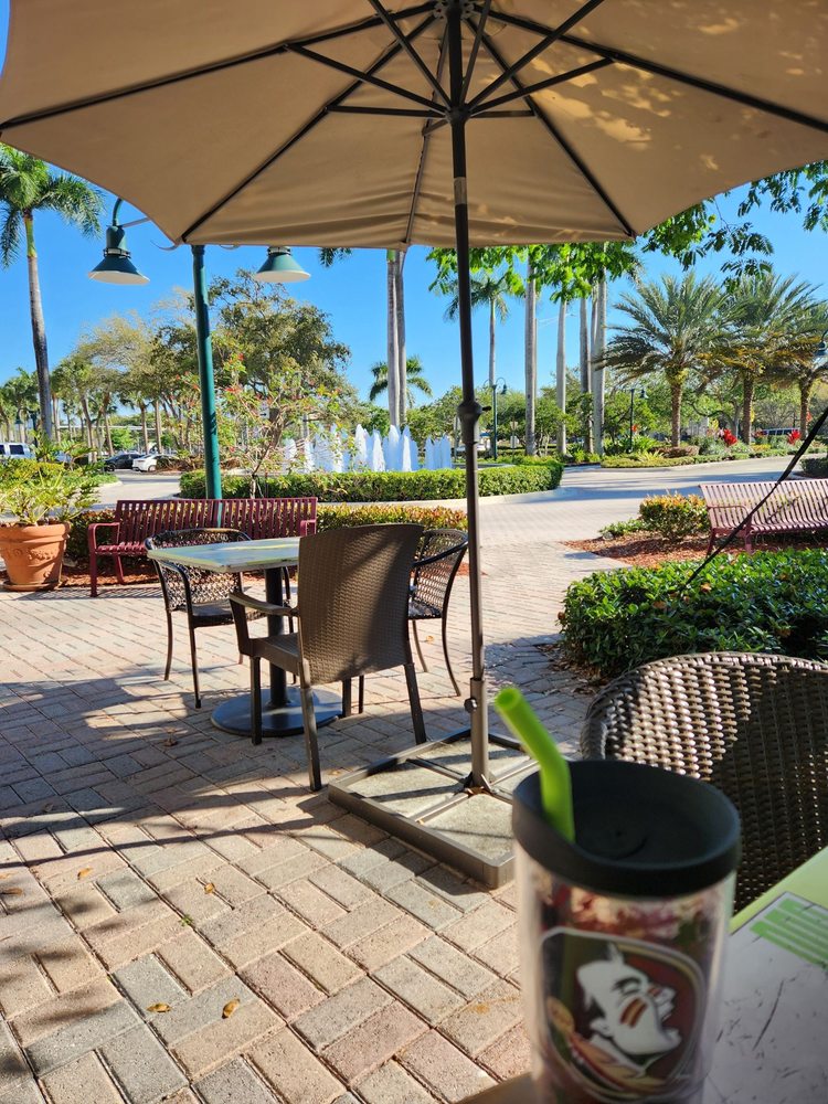 Crocante Cafe & Gourmet Bakery 33065