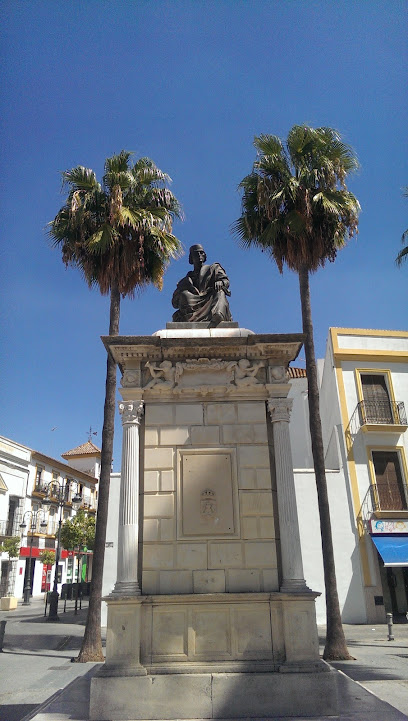 Estatua Elio Antonio de Nebrija