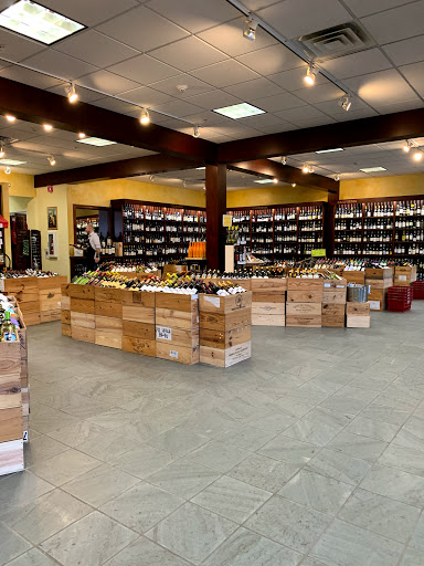 Wine Store «Arlington Wine & Liquor», reviews and photos, 718 Dutchess Turnpike, Poughkeepsie, NY 12603, USA