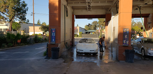 Kings Car Wash en Tustin