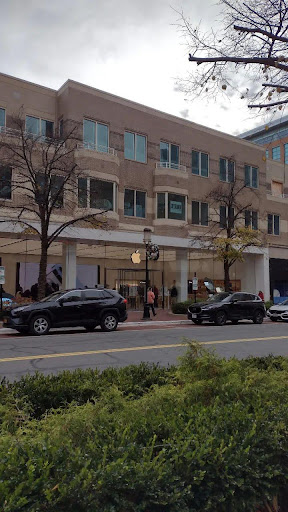 Computer Store «Apple Reston», reviews and photos, 11949 Market St, Reston, VA 20190, USA