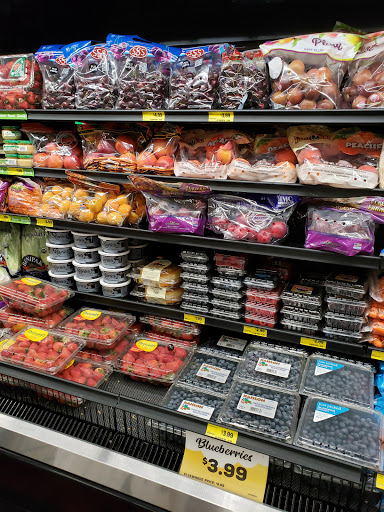 Grocery Store «Grocery Outlet Bargain Market», reviews and photos, 2801 Zinfandel Dr, Rancho Cordova, CA 95670, USA