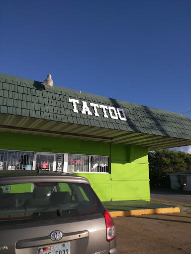 Tattoo Shop «The Tattoo Shop», reviews and photos, 5702 Stewart Rd, Galveston, TX 77550, USA