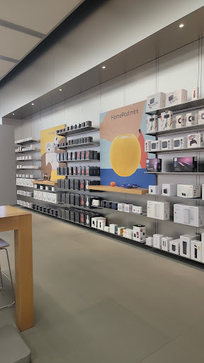 Computer Store «Apple Stonestown», reviews and photos, 3251 20th Ave, San Francisco, CA 94132, USA