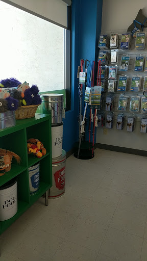 Pet Supply Store «Natural Pet Center», reviews and photos, 3037 13th Ave S, Fargo, ND 58103, USA