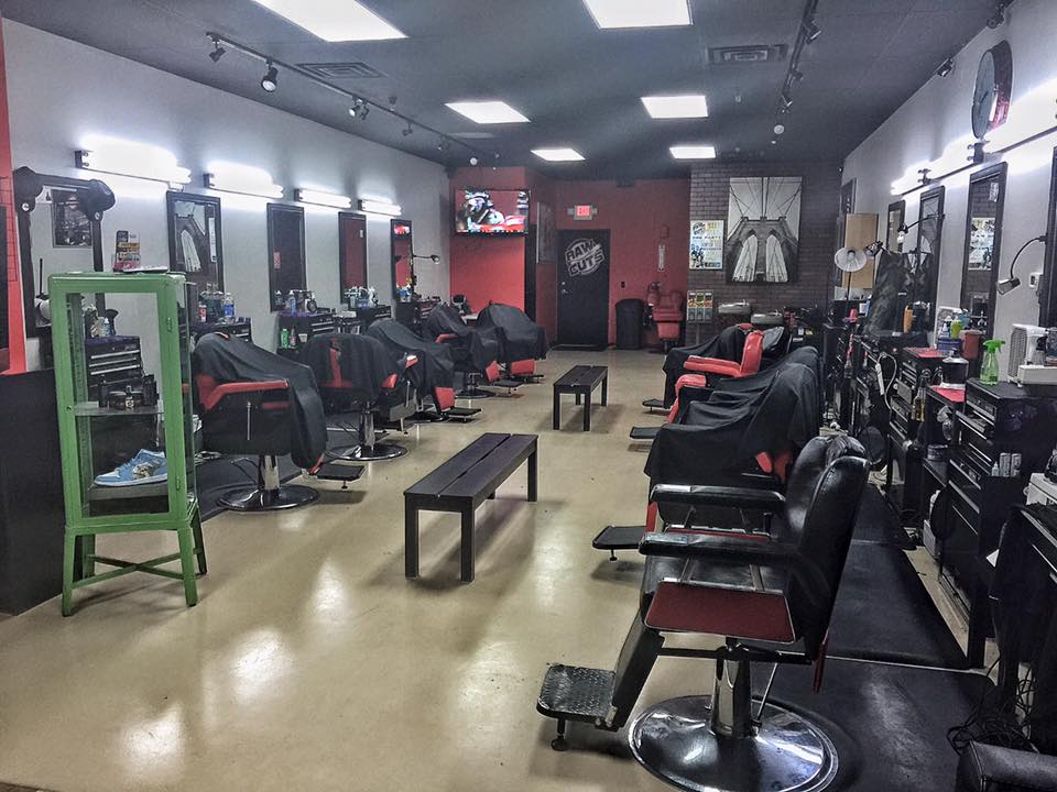 Raw Cuts Barber Shop 32244