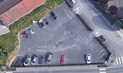 Parking à Communay